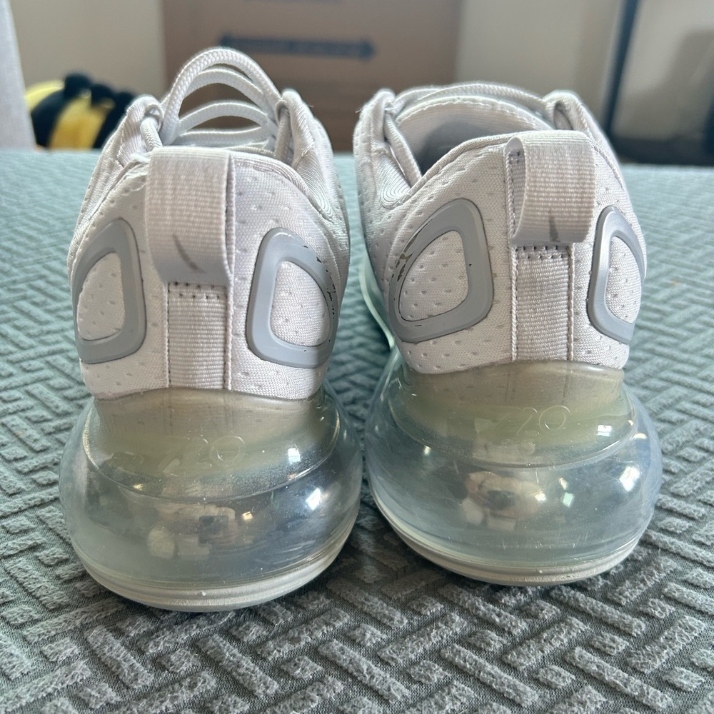 Nike Air Max 720 Vast Wolf Grey Women’s Size 7.5 - Picture 4 of 9
